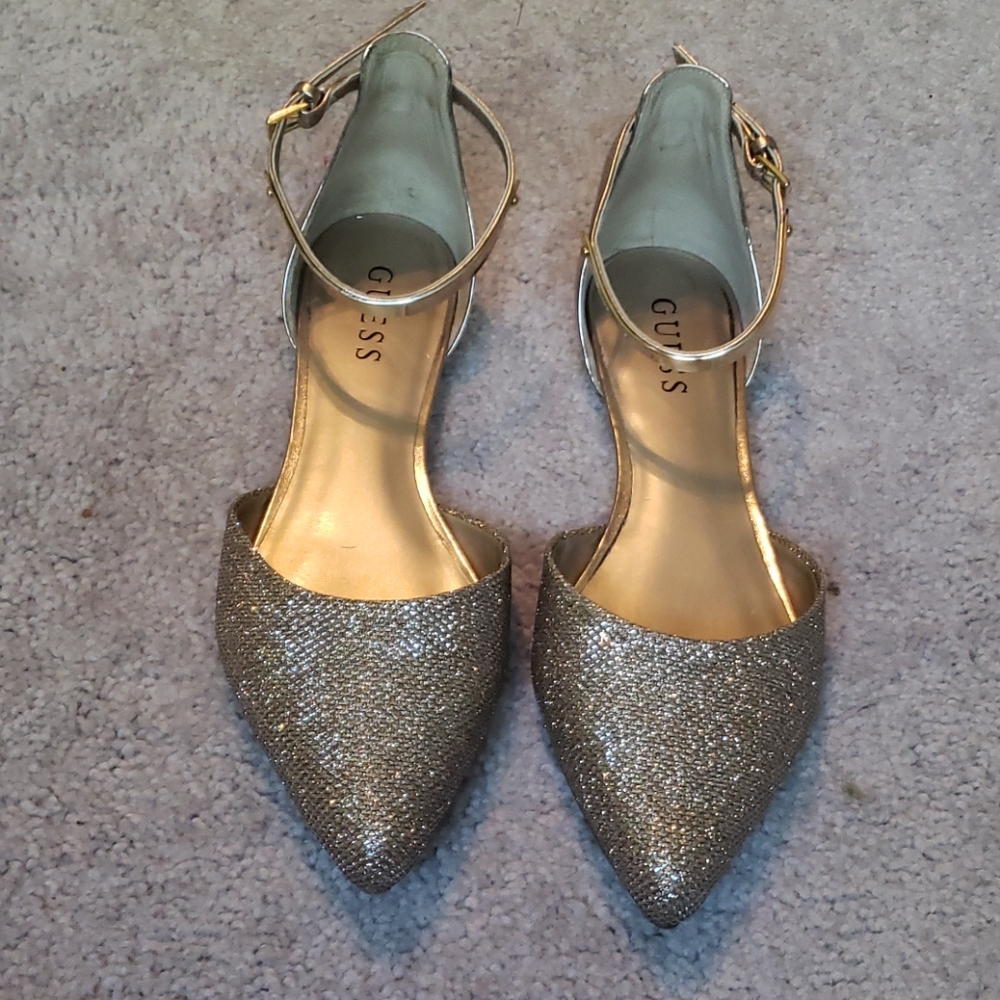 Guess pointed toe sparkly flats